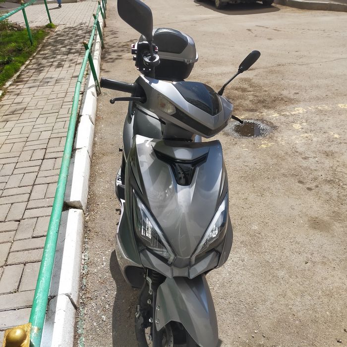 Мопед 125 куб 8 про макс. Стоит в Астане. Продам или обмен
