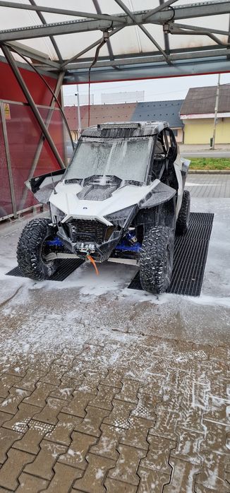 Polaris rzr xp Pro schimb cu auto sau teren!