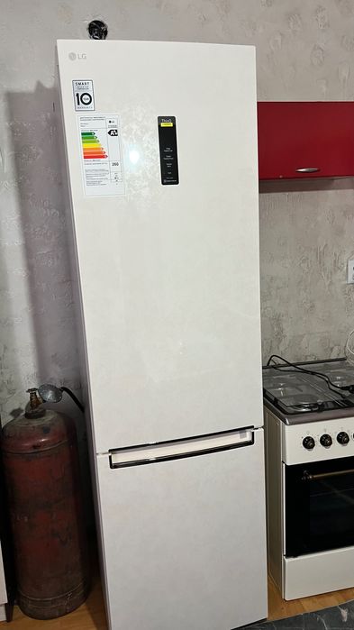 холодильник , LG
