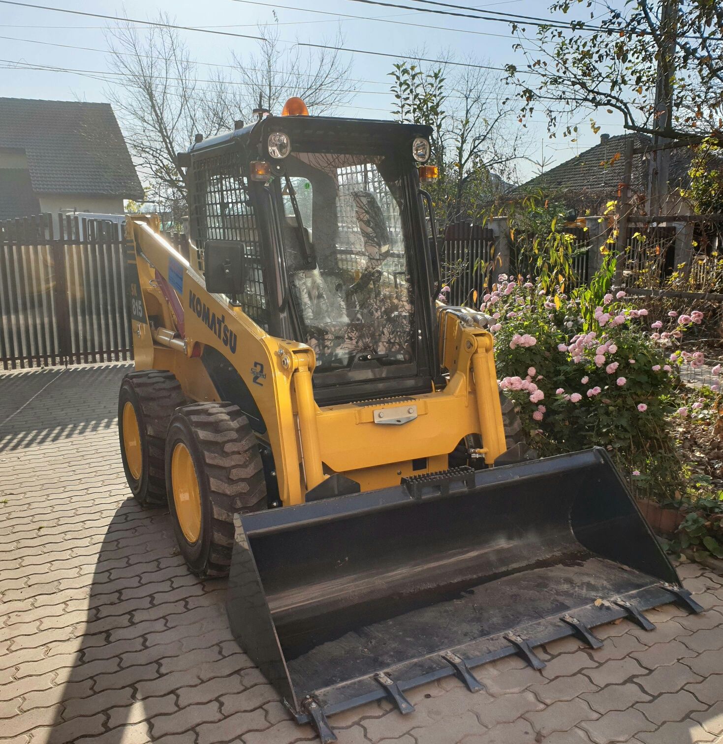 Bobcat miniexcavator pt curte gradina