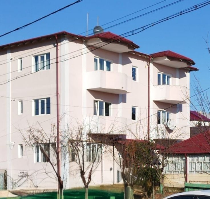 Apartament 3 camere  in vila