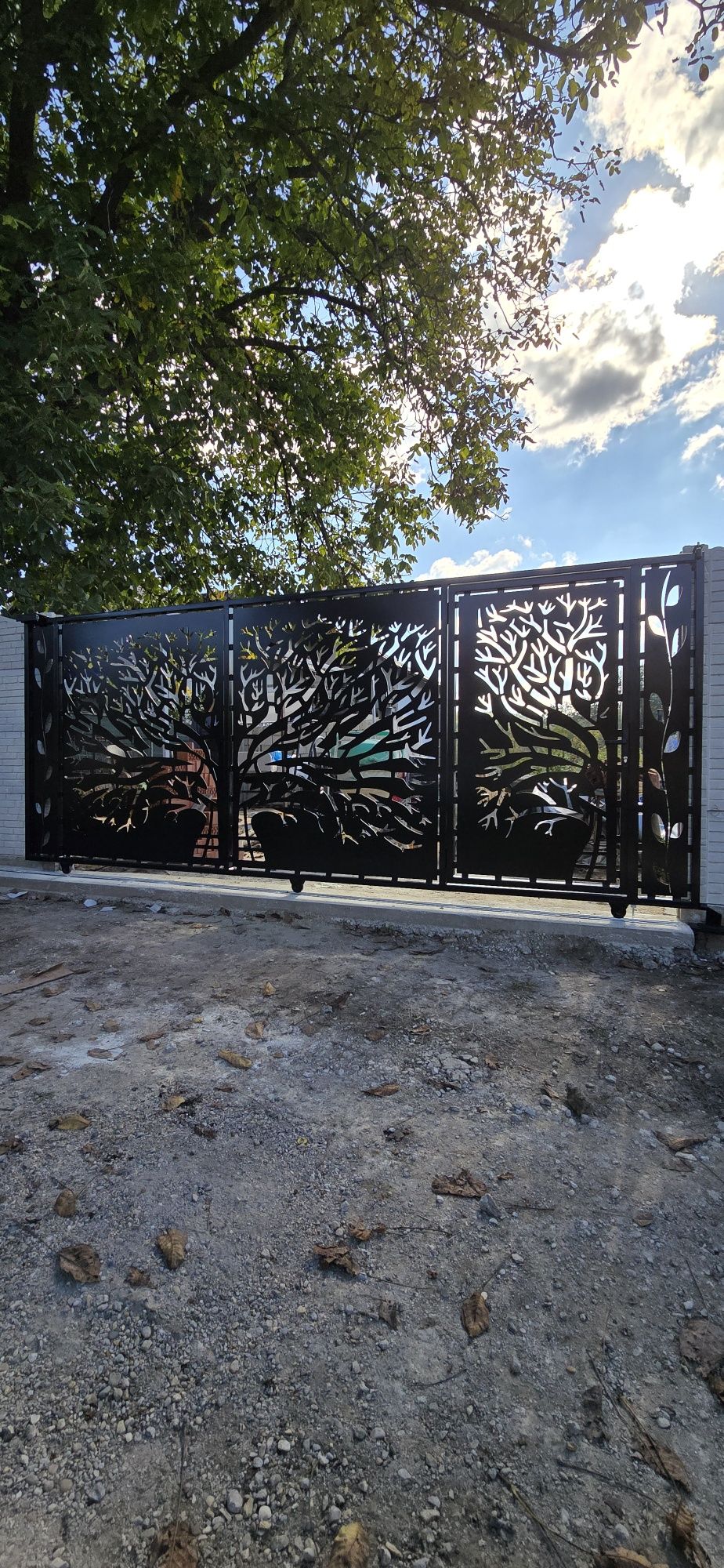 Porți, garduri, grilaje, scari metalice, balustrade,terase