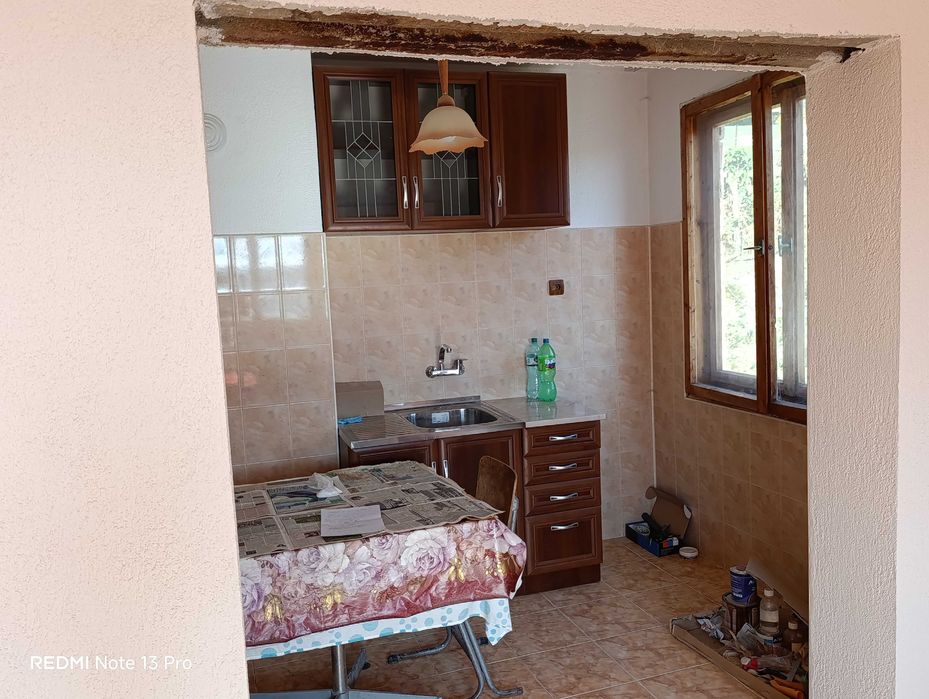 Продавам 5-етажна къща в село Кутела, обл. Смолян