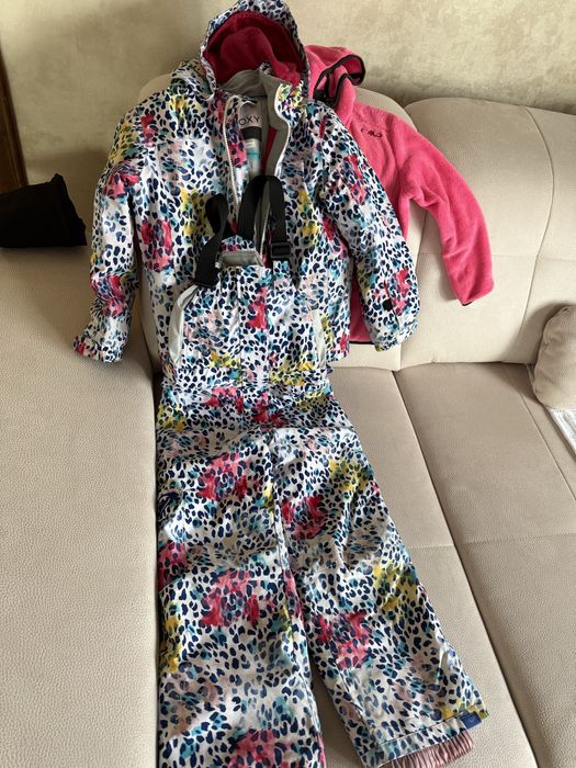 Ски екип Roxy Яке и Гащеризон