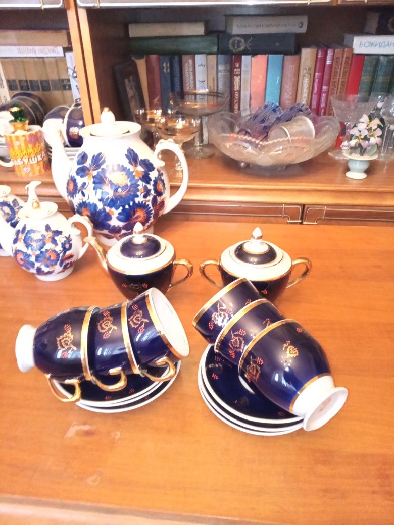 Продам сервиз чайный
