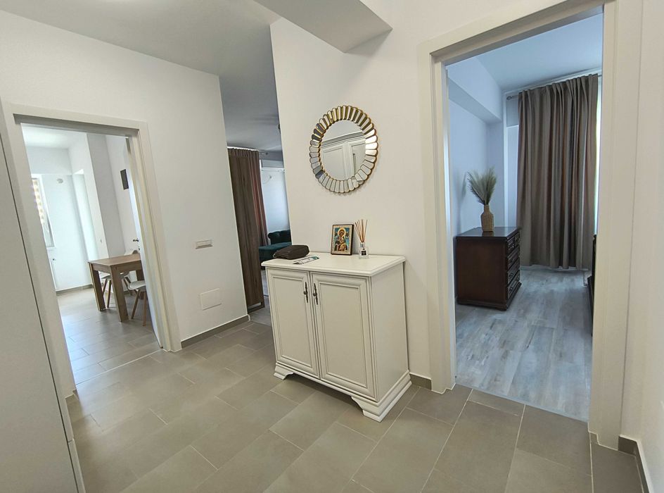 Ap. 2c decomandat cu terasa, complet mobilat si utilat, UNIREA TOWERS