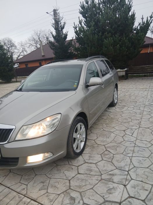 Vând Skoda Octavia 2
