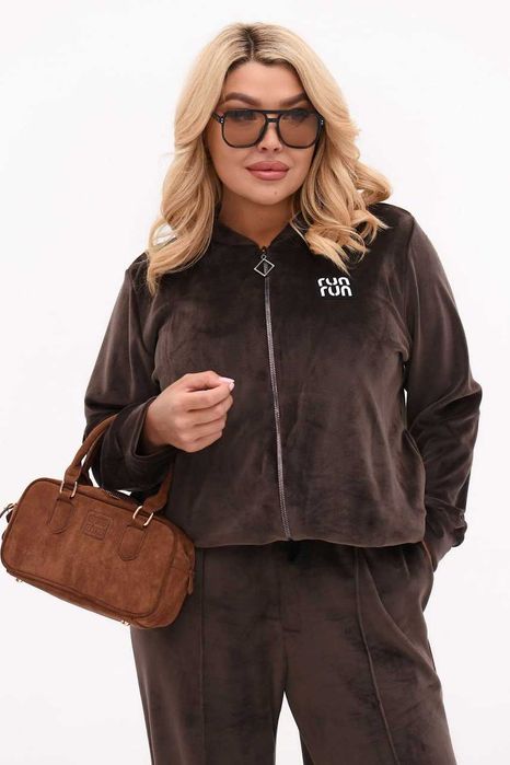 Нов Дамски Кадифен, Плюшен Костюм Голям Размер (6XL/7XL) - Памук 85%