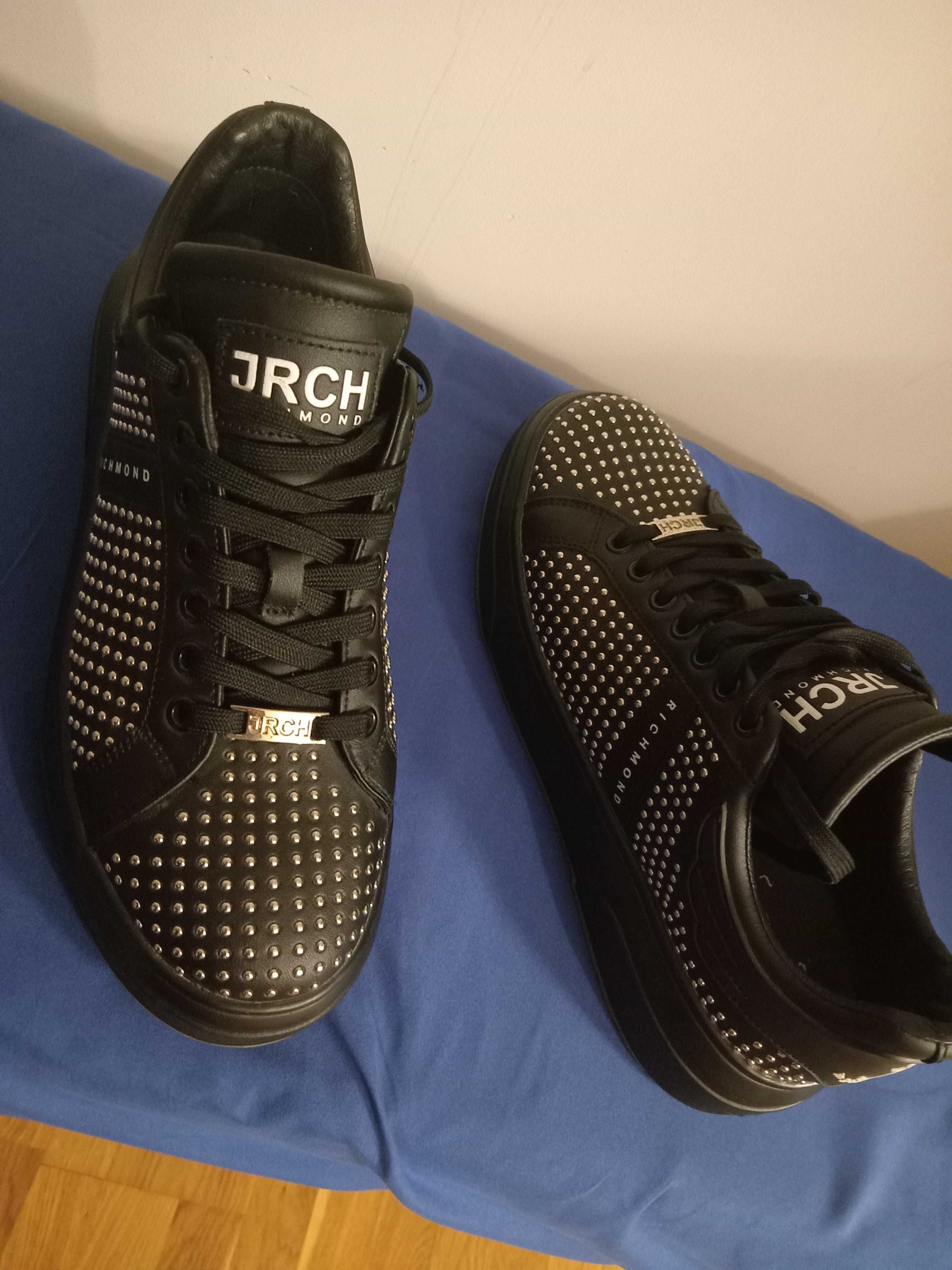 Pantofi  sport Richmond!