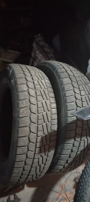 Продам всесезонка шины 2 шт размер