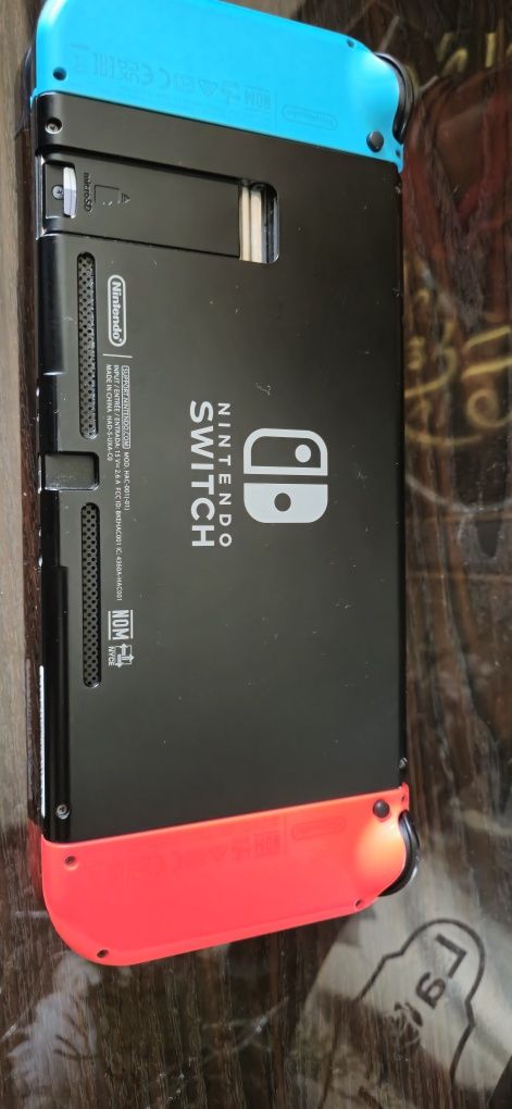 нинтендо свитч + Pro controller и игры