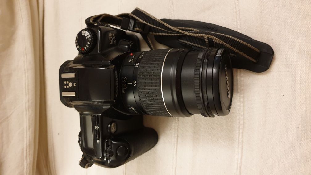 Canon EOS 3000 pe film