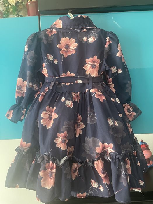 Rochita eleganta fetite