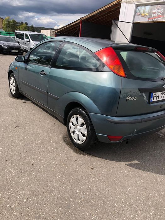 Ford Focus 1.6 benzina
