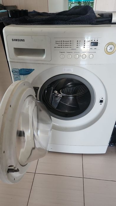 Reparatii mașini de spălat vase și rufe