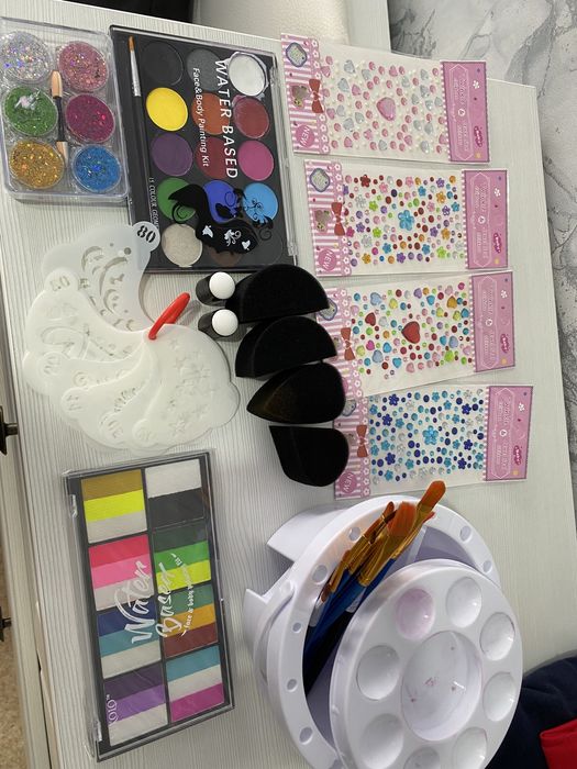 Продам все для аквагрима