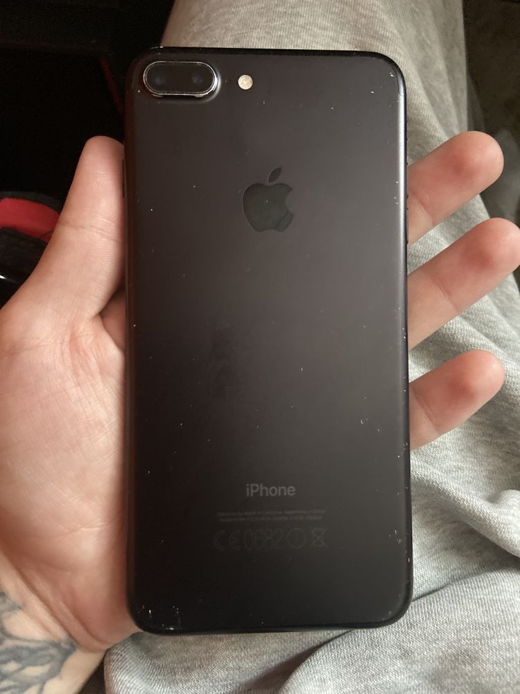 Iphone 7+  cu husa