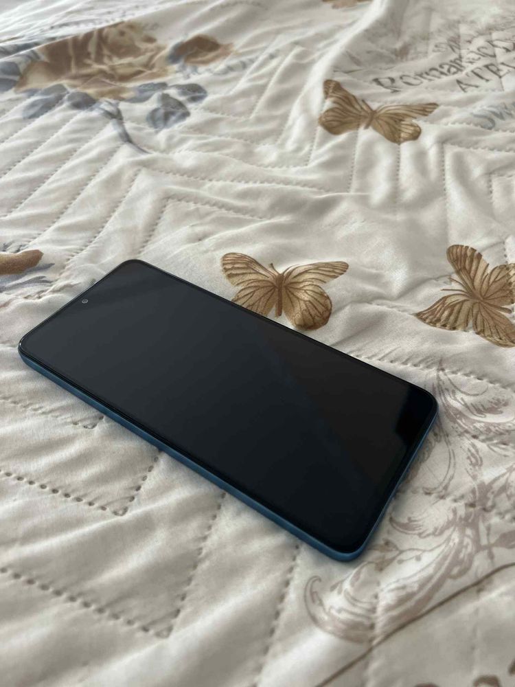 Продавам Redmi Note 12 Pro