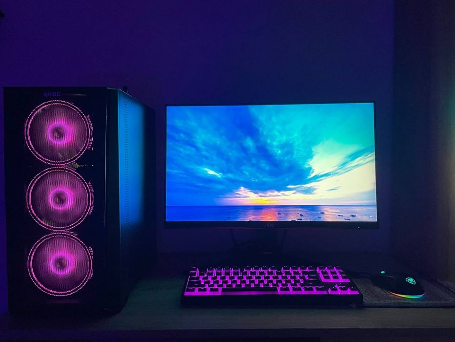 Компютър с RTX 2060 + монитор AOC 24” + клавиатура KD87A