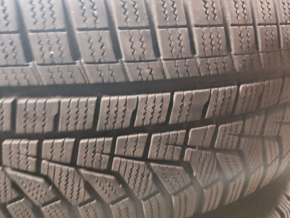 225/60/18" Hankook 4бр.гуми дот2023