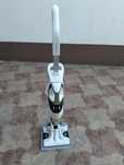 Aspirator cu fir Rowenta.