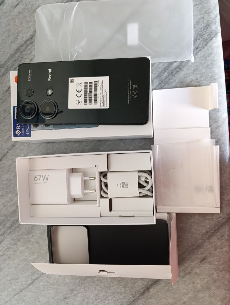 Redmi note 13 pro 8gb ram  256gb rom holati zur aybi yuq