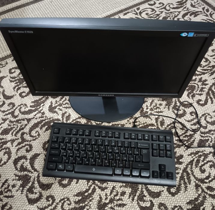 Монитор   продам