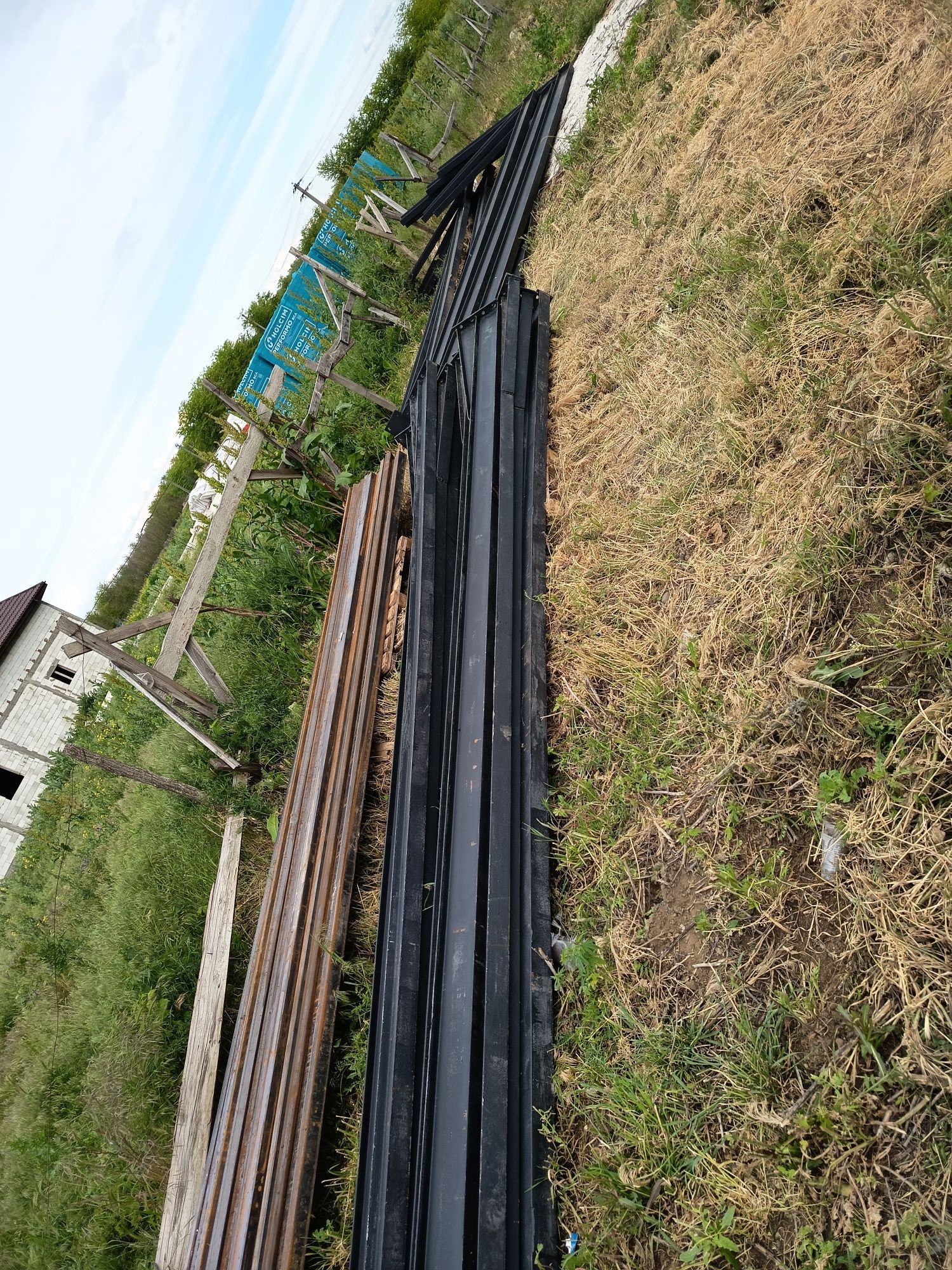 vând structuri metalice la un preț bun