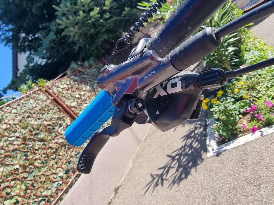 Bicicleta full suspension