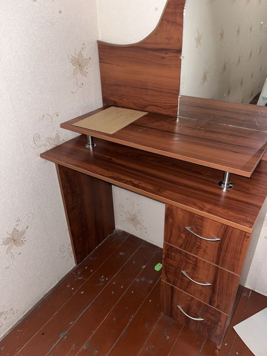 Туалетный столик