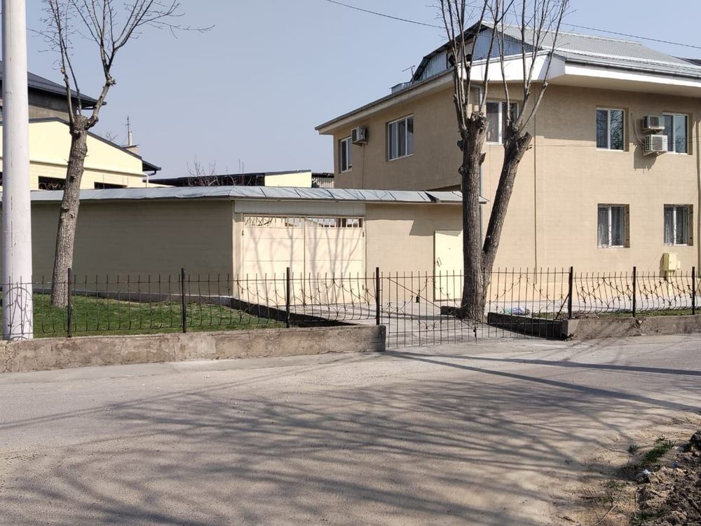 Продается 7 соток Махалля Домбробод 2 линия участок угловой