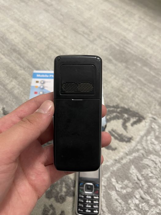 Продаётся кнопочные телефоны UZMOBILE и NOKIA PERFECTUM