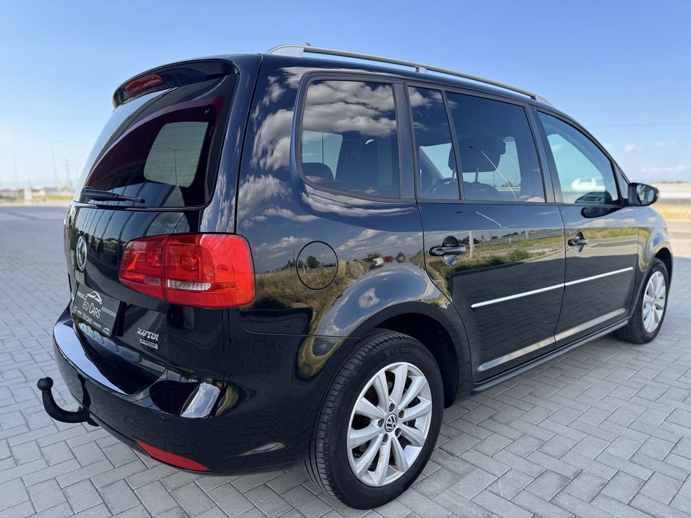 VW Touran 2.0 TDI 140к.с 6+1 / HIGHLINE / DSG / NAVI