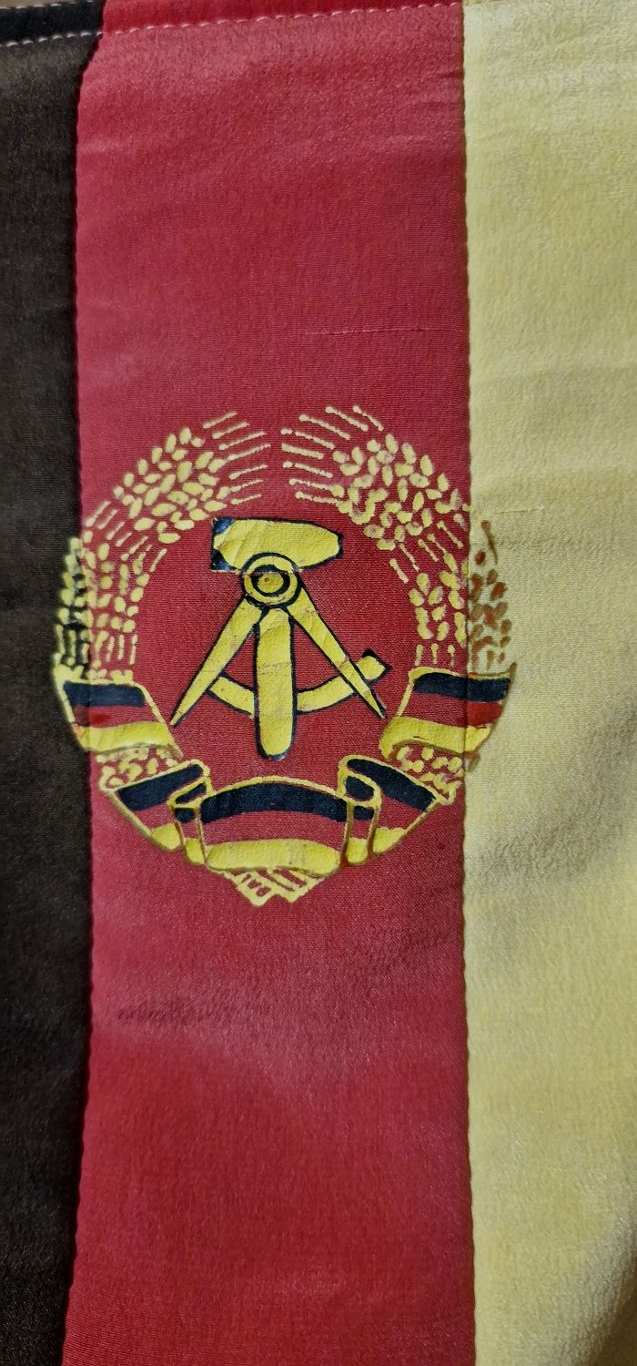 Оригинално знаме на ГДР