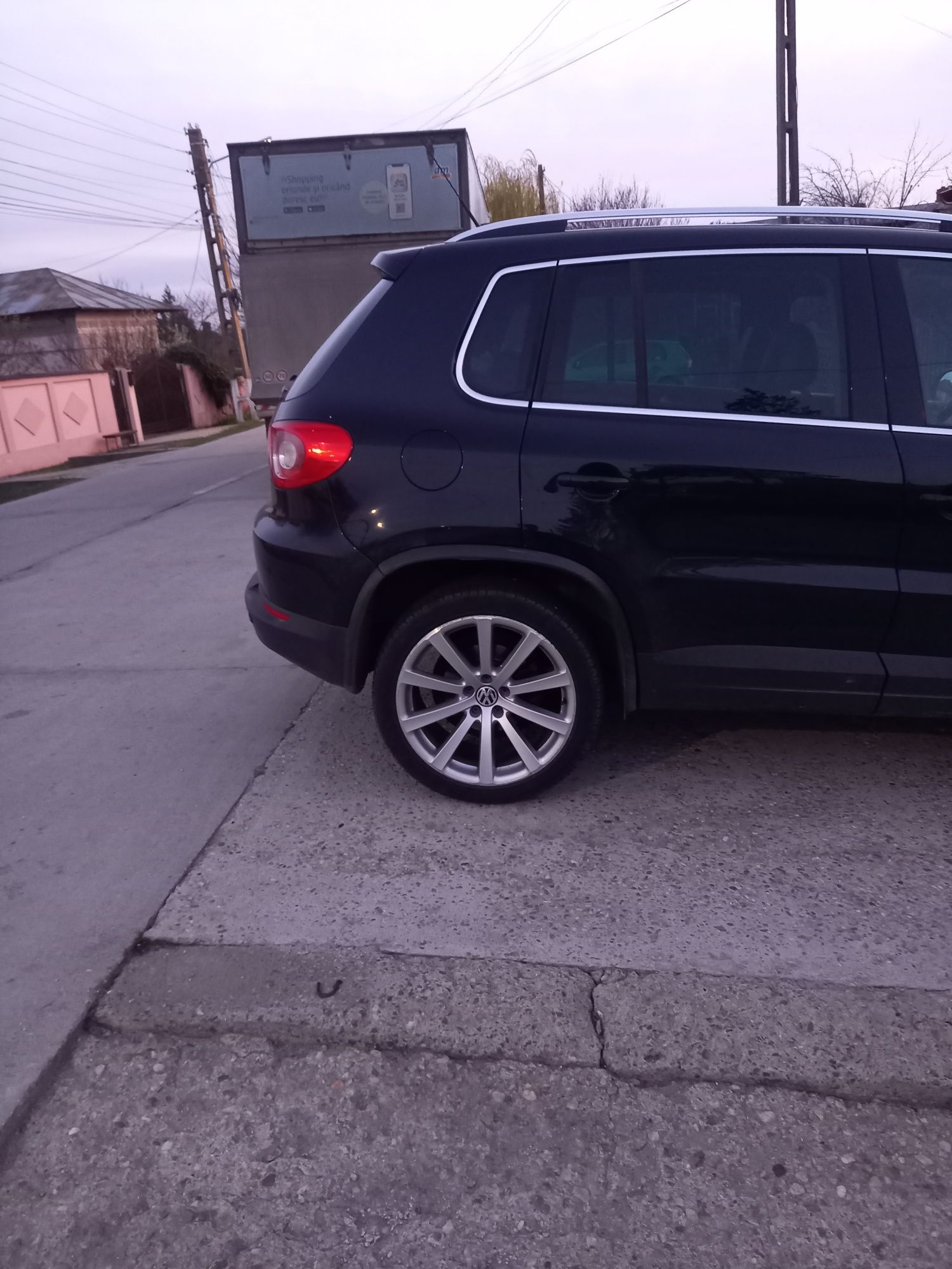 Jante aliaj , vw tiguan pe 19 , prindere 5×112, anvelope iarna s-au va