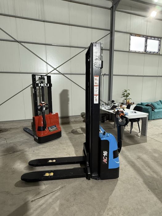 Transpalet cu Catarg 4100 mm