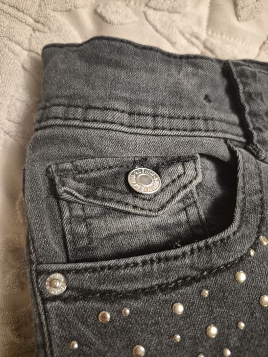 Дънки с камъчета