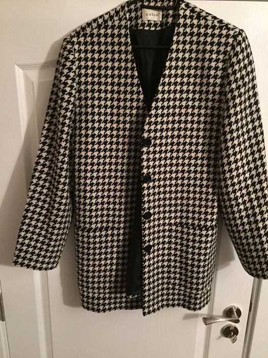 Палта и якета на различни марки и различни номера