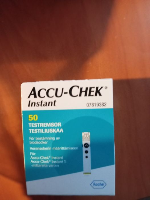 Accu-Chek instant