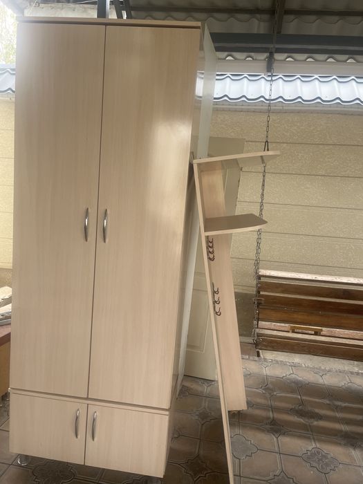 Прихожая из дерева