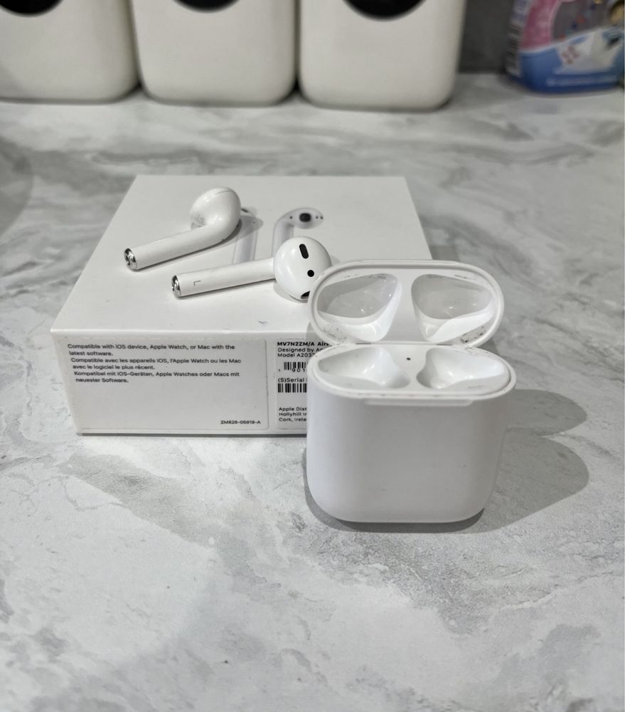 Apple Airpods 2 поколения