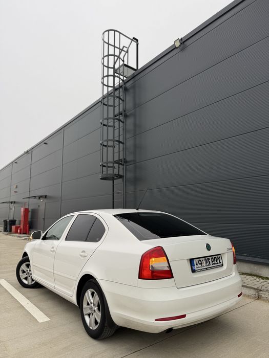 Skoda Octavia / 2013 / 1.6diesel / Alb Perlat / Propietar !