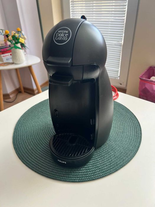 (РАБОТЕЩА!) Кафе машина NESCAFÉ Dolce Gusto Krups