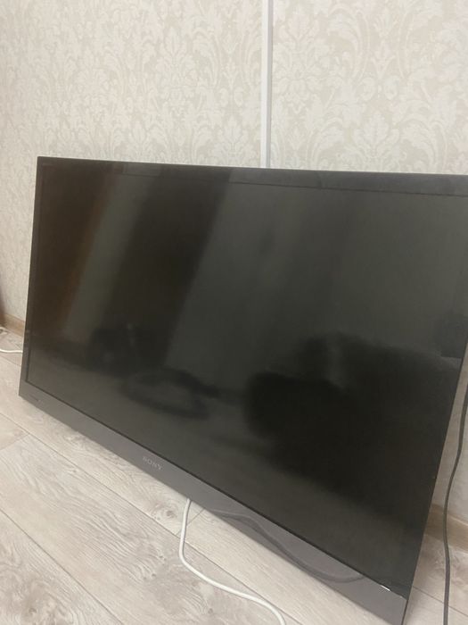 Продается телевизор Sony Bravia 120 диоганаль
