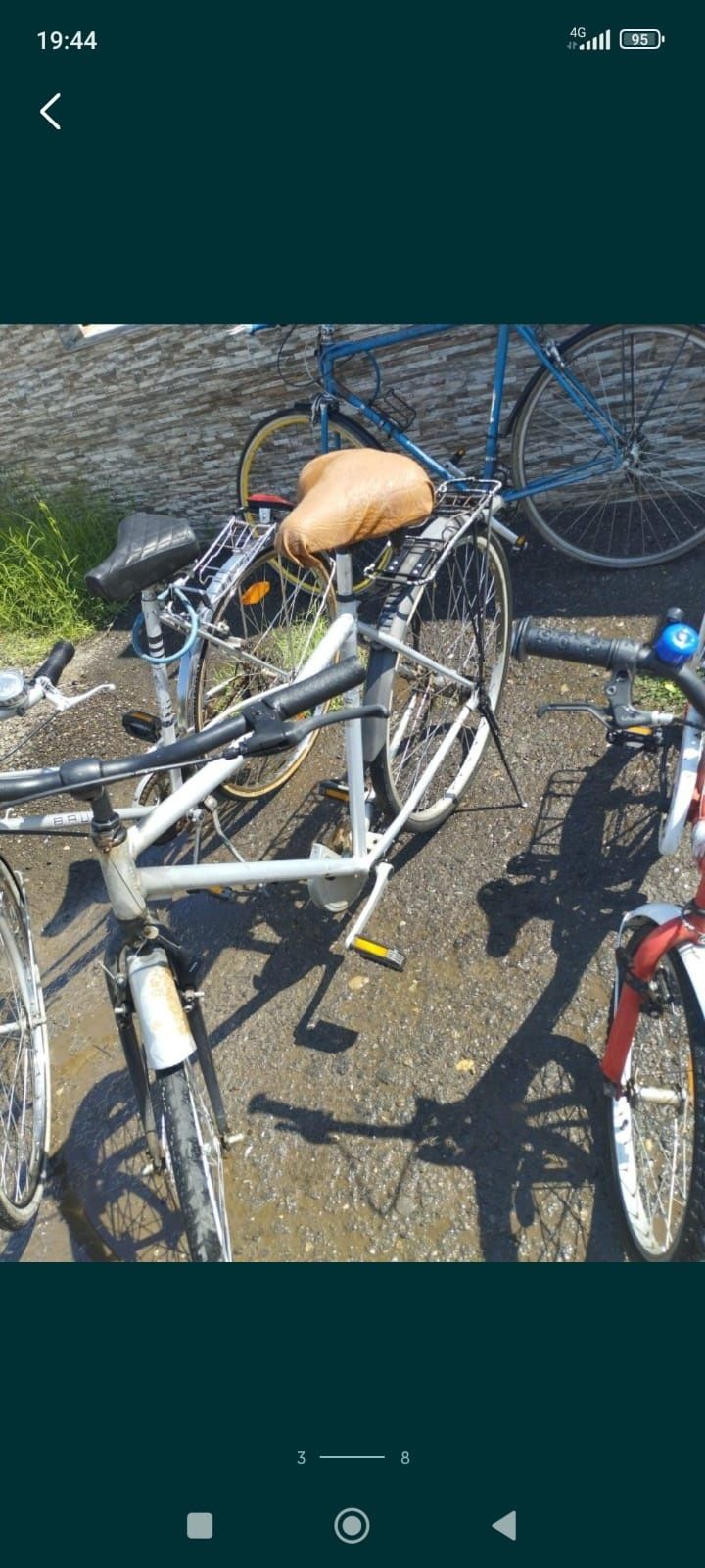 Vând bicicletele din imagini