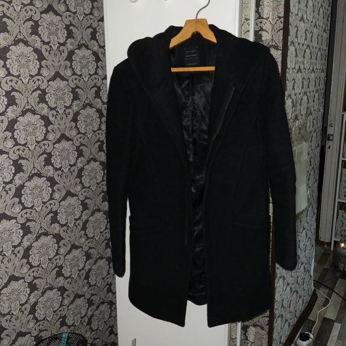 Мужское пальто продаётся