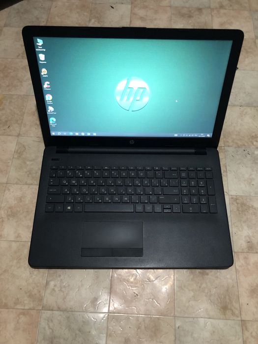 Продам ноутбук Hp amd процесор озу 4гб hdd 500 в хорошем состоянии