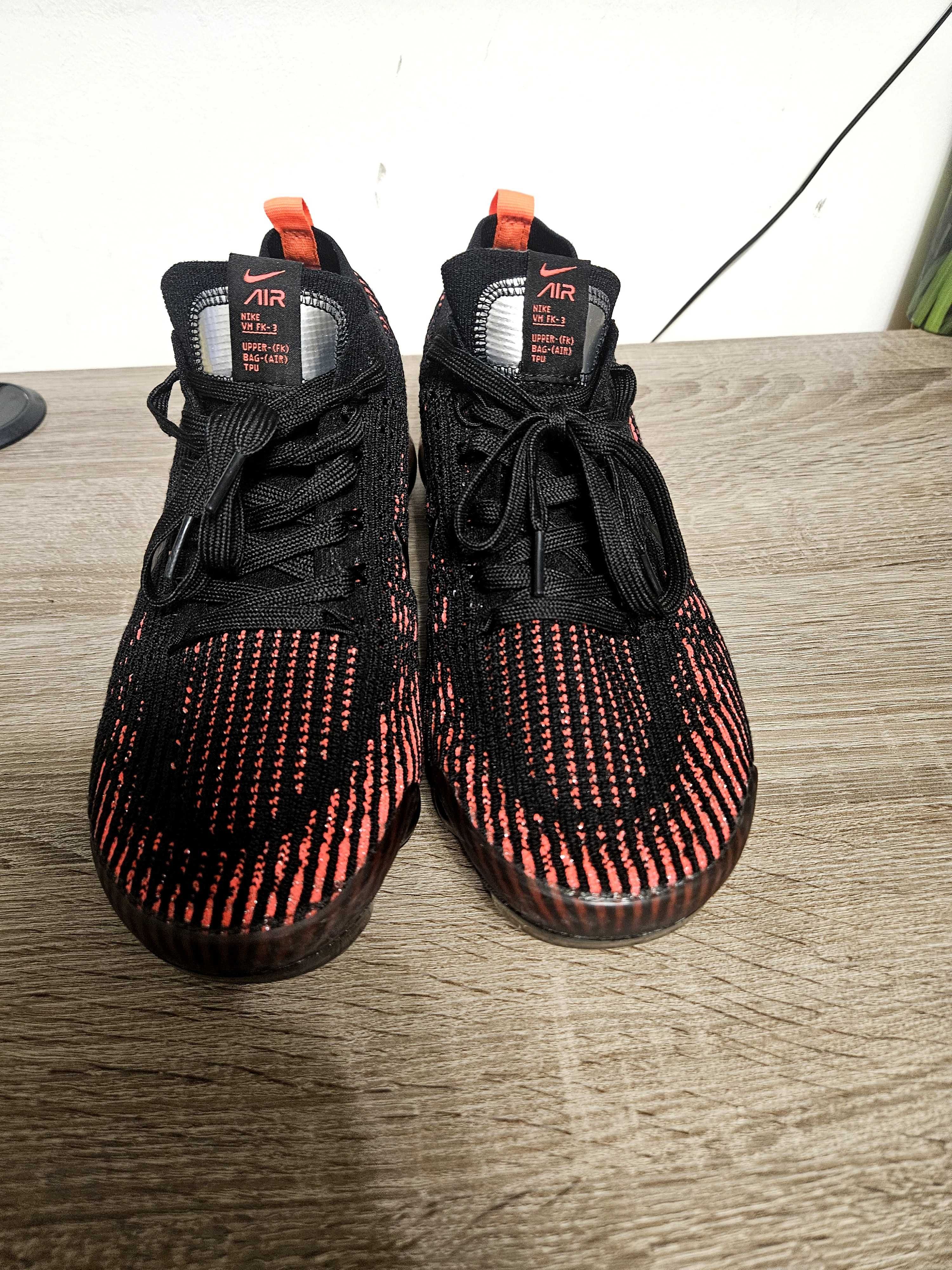 Nike VaporMAX...