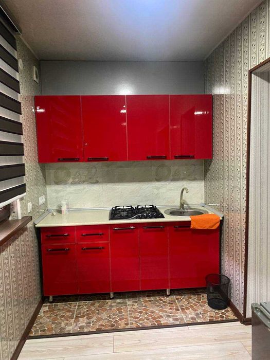 Метро БИЙ , ул. Мирзо Улугбека  Офис  3/1/4 (Выгодно ! Срочно !)