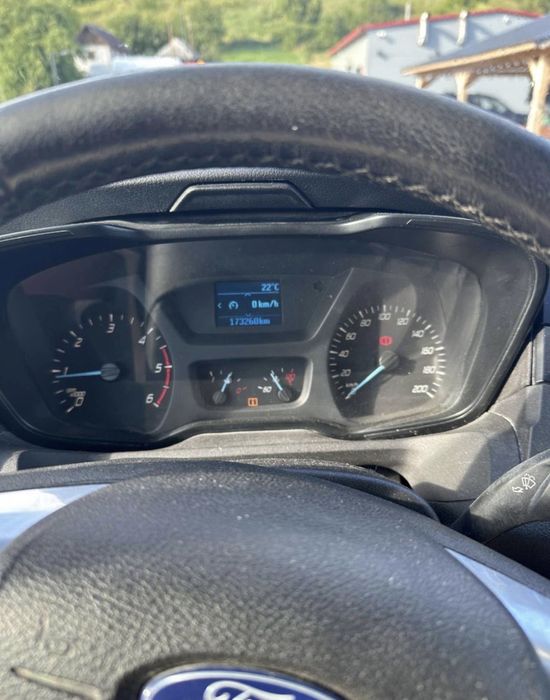 Vand sau schimb ford tranzit